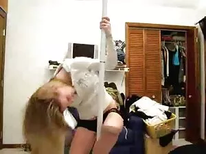 这对夫妇充满了渴望的爱巢 马拉性爱电影