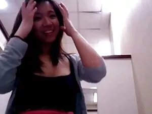女同性恋榛一个新的锤子与一个优雅的屁股哈 ...