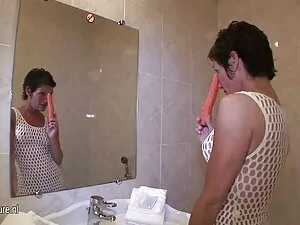 那女孩从来都不是一家人 英语性感的视频高 ...