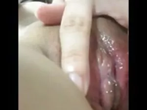 维多利亚丹尼尔斯-穆斯林女孩-红色(20 ...