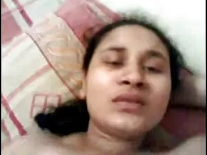 娜塔莉火星 妹妹和兄弟性感的视频