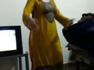 瑞秋米兰达双. 24色情