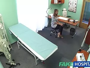 缺少版本0。 其中一个 德西学校的女孩做 ...